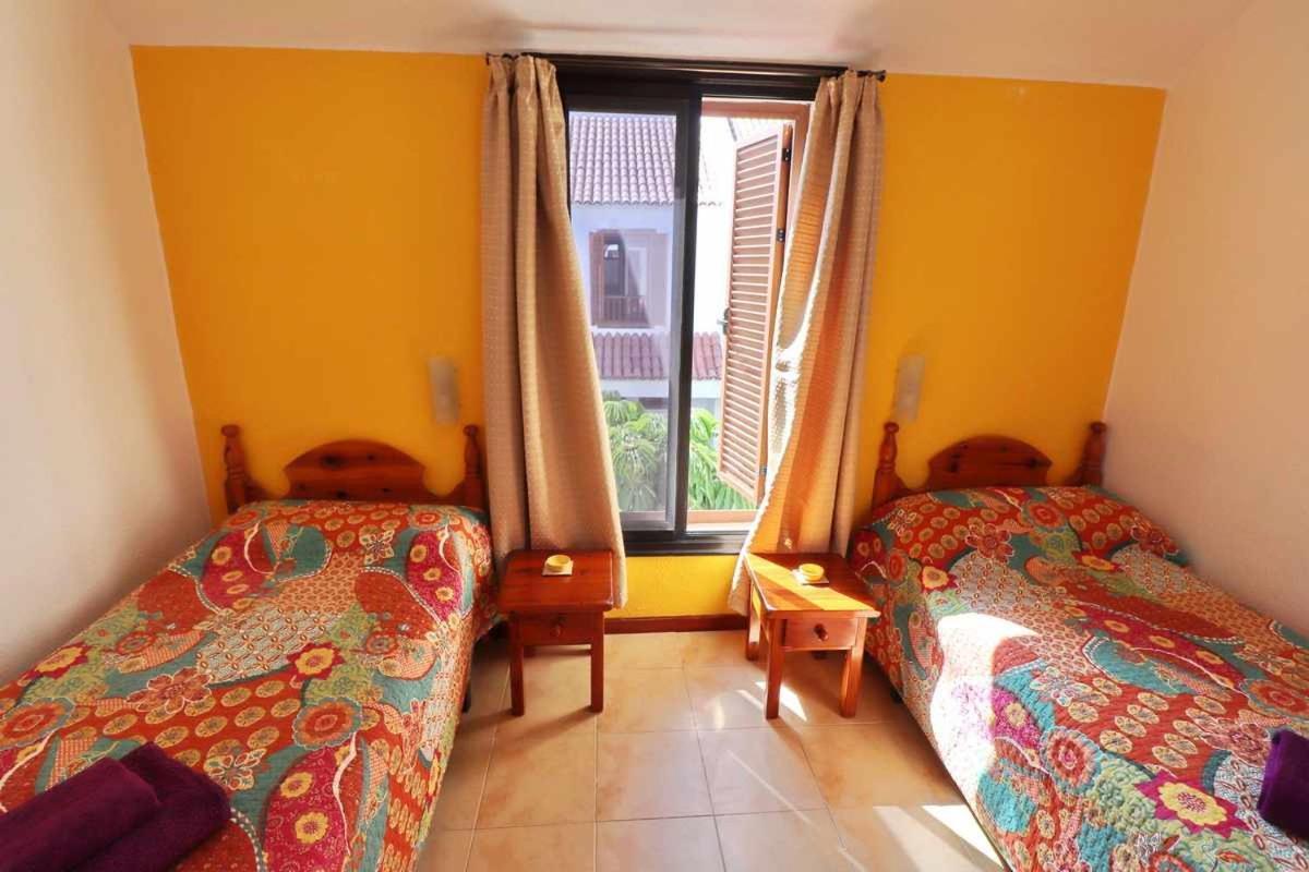 Parque Santiago II 379 Tenerife Rental & Sales Playa de las Americas  Eksteriør bilde